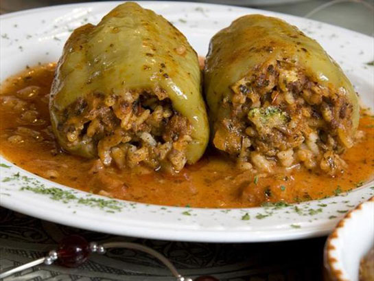 Kıymalı Biber Dolması Tarifi ve Malzemeleri